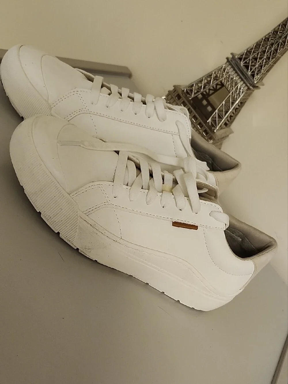 Dr. Scholl's Women's White Leather Sneakers